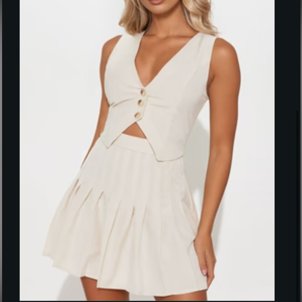 Cream Sleeveless Vest and Skirt Set